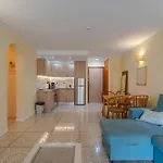 Private Garden Two Bedroom At Fairways Club Apartman