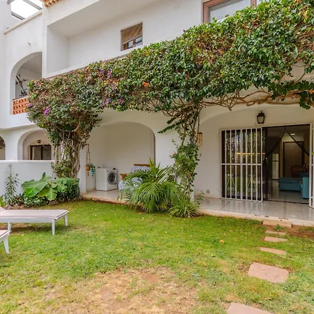 Private Garden Two Bedroom At Fairways Club Appartement *