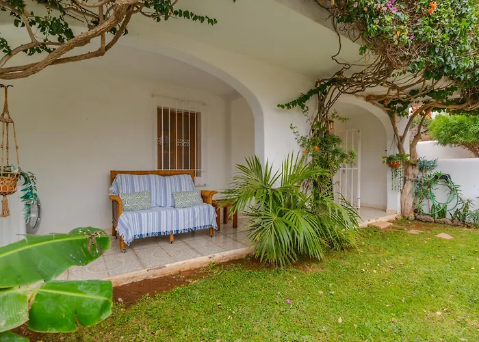 Appartement Private Garden Two Bedroom At Fairways Club