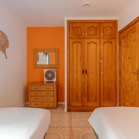 Private Garden Two Bedroom At Fairways Club Apartmán